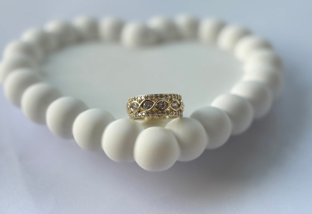 Twirl of Diamond Ring