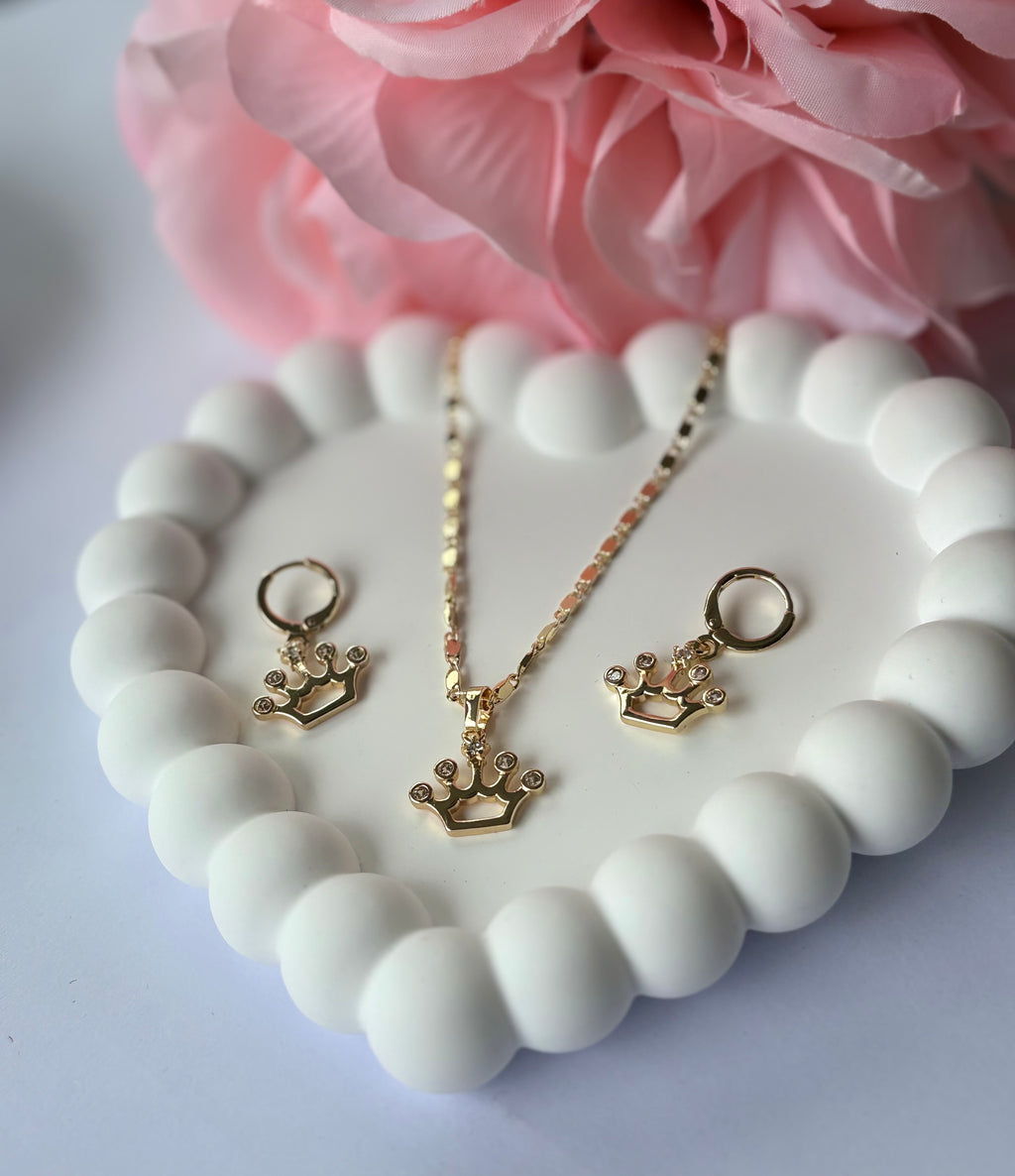 Crown jewelry set with diamond accents gold plated hypoallergenic