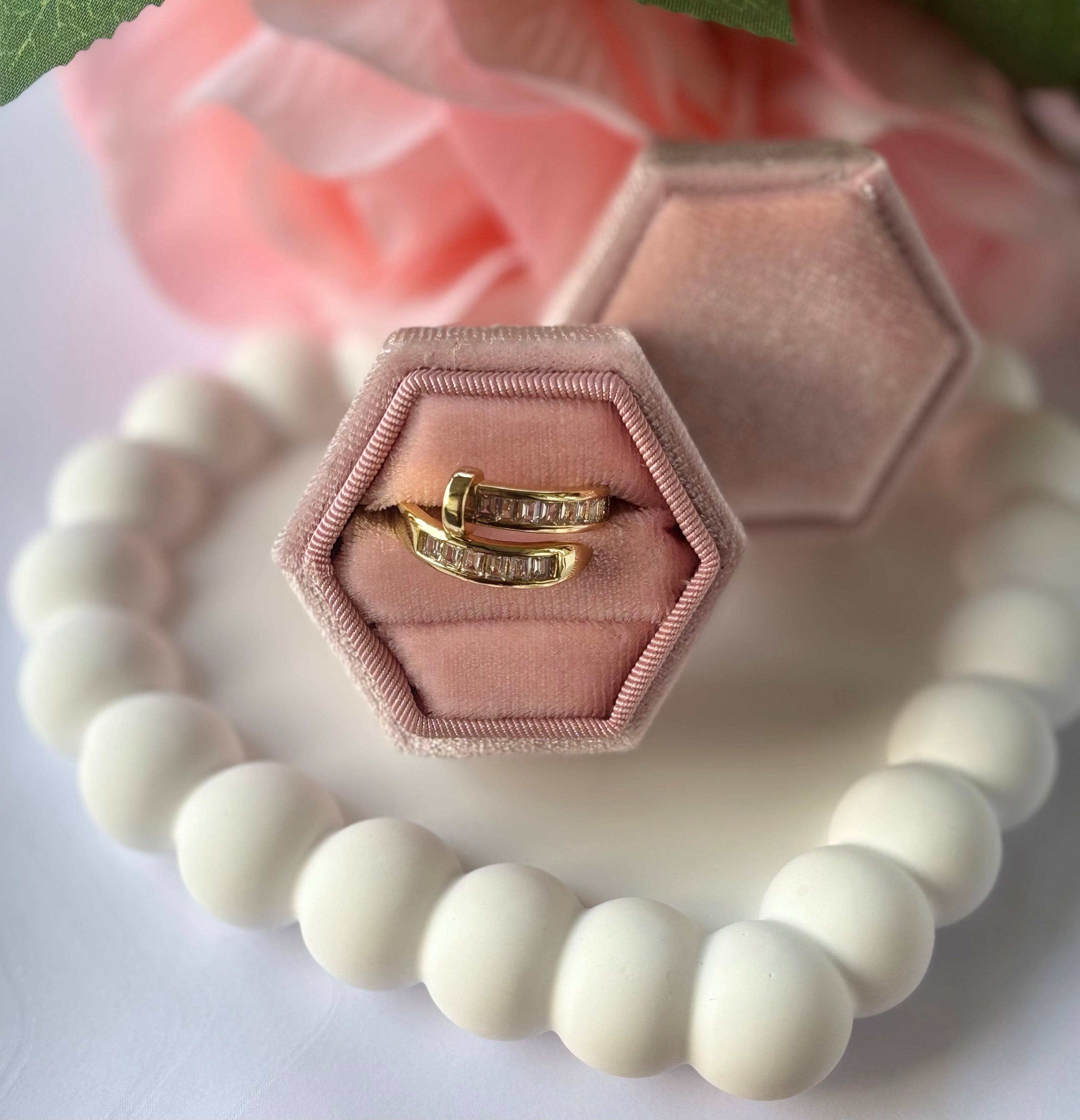 Luxe Nail