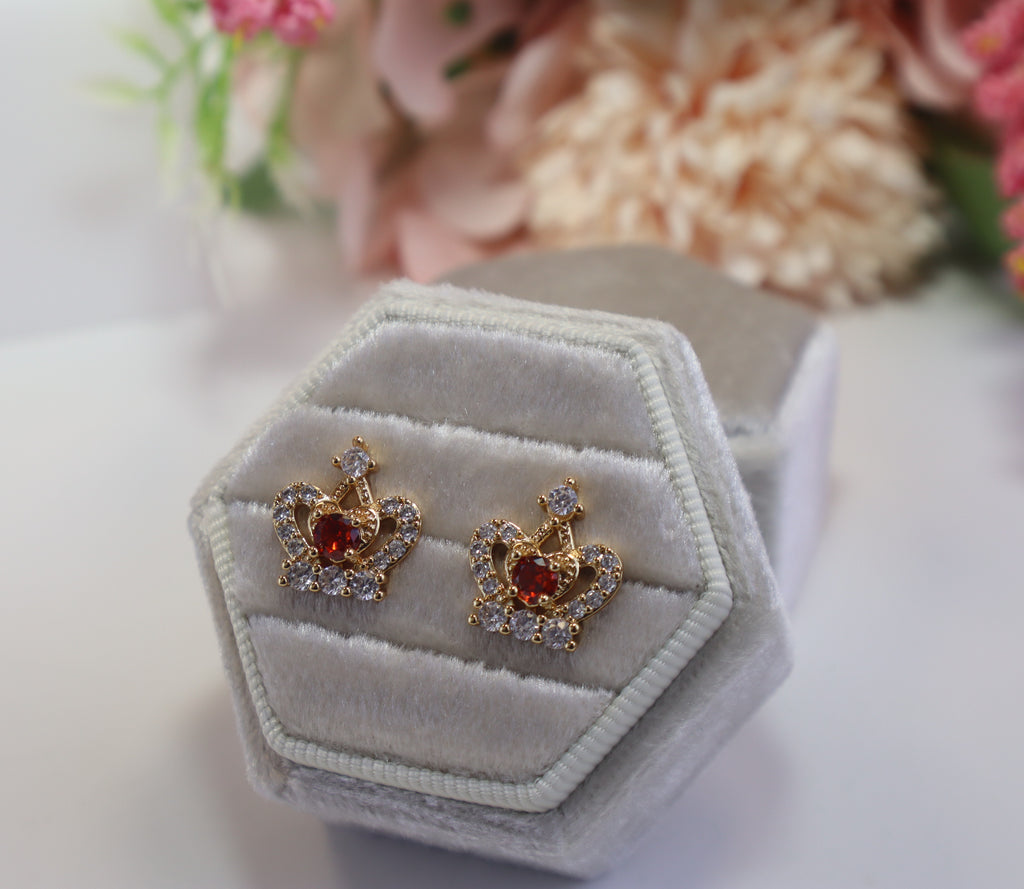 Queen of Hearts Studs