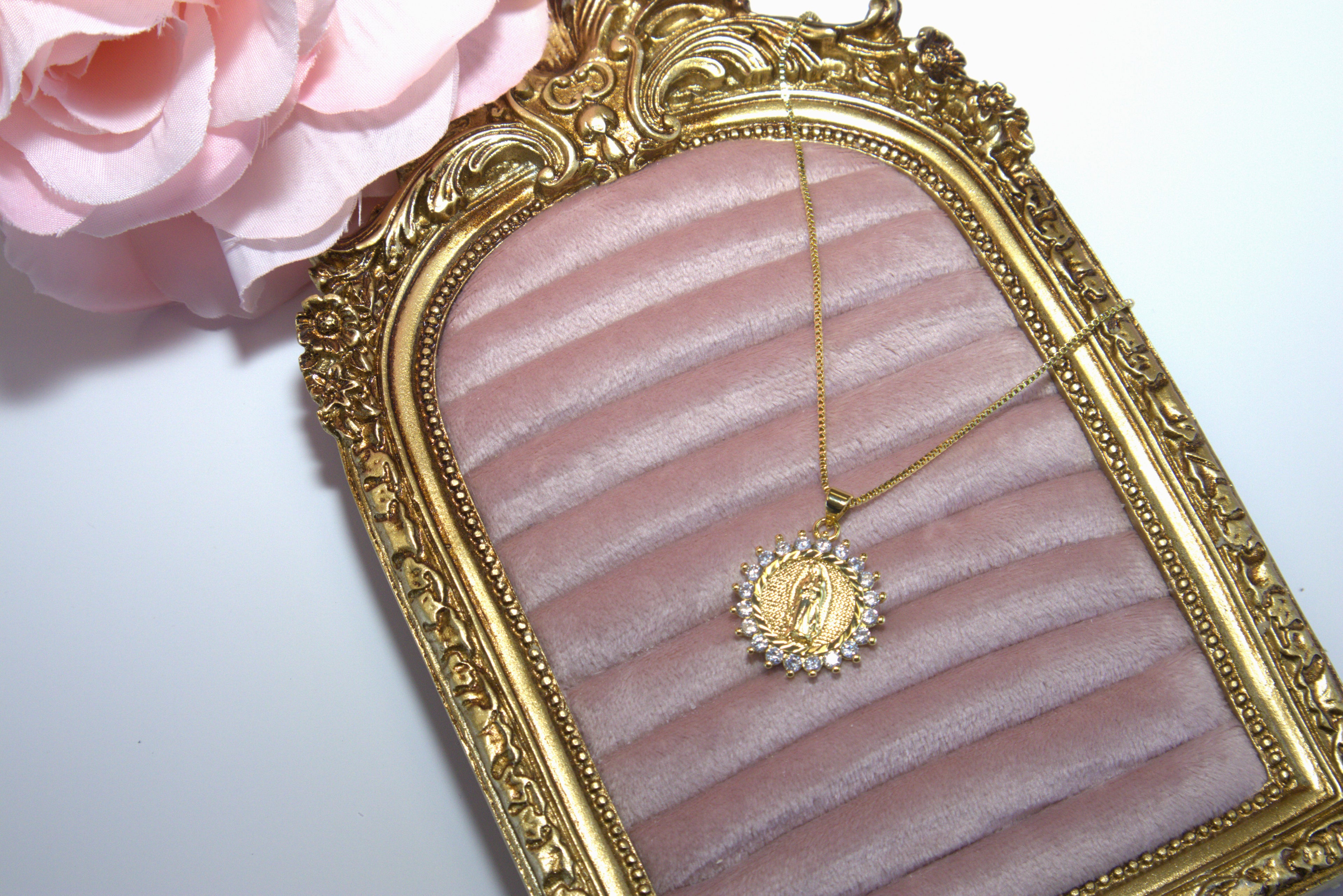 Virgen Halo Necklace